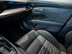 Audi e-tron S GT quattro 14 navigation
