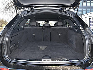 Mercedes-Benz E 200 T AMG Line 29 navigation