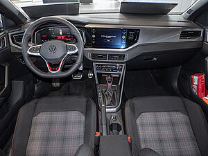 Volkswagen Polo GTI 2,0 l TSI DSG 8 navigation