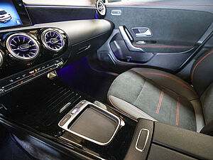 Mercedes-Benz CLA 200 SB AMG Sport Edition 16 navigation