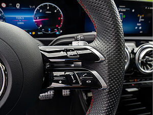 Mercedes-Benz CLA 220 d Coupé AMG Sport Advanced Plus 16 navigation