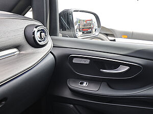 Mercedes-Benz V 300 d AVANTGARDE Lang 15 navigation