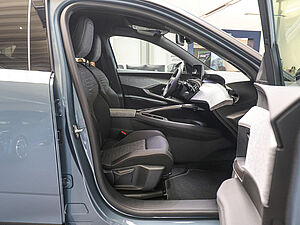 Peugeot 3008 Allure HYBRID 145 e-DSC6 2 navigation