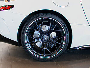 Mercedes-Benz AMG GT 63 4M+ Performance-Sitz Dyn+ 5 navigation