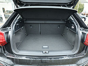 Audi Q2 35 TFSI S Line Black 32 navigation