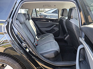 Volkswagen Passat Variant Business 1,5 l eTSI DSG 4 navigation
