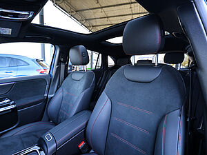 Mercedes-Benz GLA 250 4M AMG Sport Advanced Plus 32 navigation