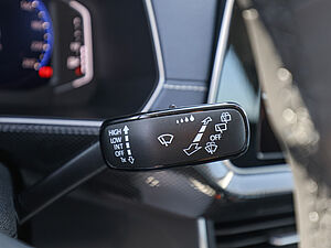 Volkswagen T-Cross Style 1.0 l TSI 28 navigation
