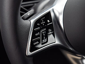Mercedes-Benz CLE 180 Cabrio 22 navigation