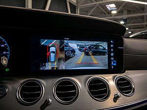 Mercedes-Benz E 300 de 4M T Exclusive 11 navigation