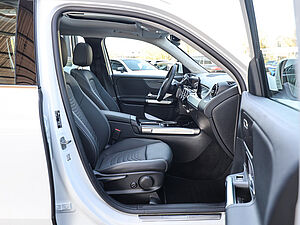 Mercedes-Benz GLB 180 d Progressive Advanced 2 navigation