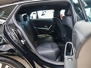 Mercedes-Benz CLA 180 SB Progressive Advanced 4 navigation
