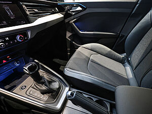 Audi A1 Sportback S line 25 TFSI 15 navigation