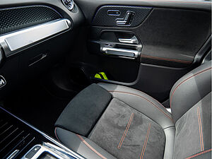 Mercedes-Benz EQB 300 4M AMG Sport Premium 14 navigation