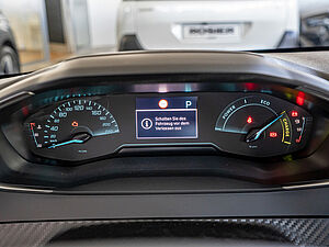 Peugeot 208 Neuer Style HYBRID 100 e-DSC6 13 navigation