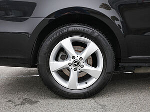 Mercedes-Benz V 300 d 4M AVANTGARDE Edition EL 8 navigation
