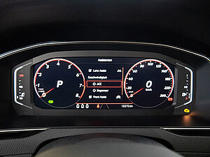 Volkswagen Passat Variant 1.5 TSI Business 22 navigation