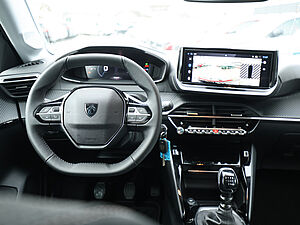 Peugeot 208 Neuer Allure PureTech 100 8 navigation