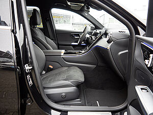 Mercedes-Benz GLC 200 4M AMG Line 2 navigation