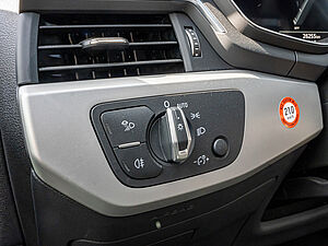 Audi A4 Avant advanced 35 TDI S tronic 18 navigation