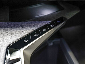 Peugeot 5008 Allure HYBRID 136 e-DSC6 16 navigation