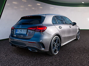Mercedes-Benz A 180 AMG Line 3 navigation
