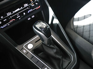 Volkswagen Polo R-Line 1,0 l TSI DSG 15 navigation