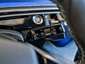 Peugeot 5008 GT HYBRID 136 e-DSC6 16 navigation