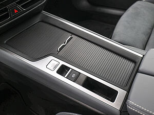 Volkswagen Passat Variant Business 2,0 l TDI DSG 16 navigation