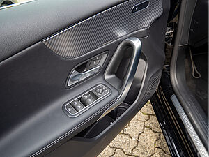 Mercedes-Benz A 180 Progressive Advanced 22 navigation