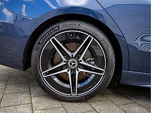 Mercedes-Benz C 300 e AMG Sport Premium 5 navigation