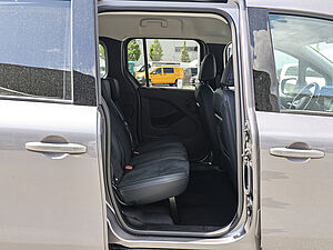 Mercedes-Benz T 180 d STYLE Standard 4 navigation