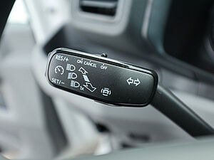 Volkswagen Crafter KA 35 mittellang Hochdach FWD 20 navigation
