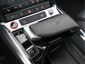 Audi e-tron S quattro 20 navigation
