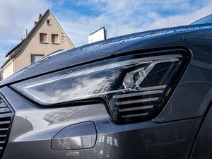 Audi e-tron advanced 50 quattro 27 navigation
