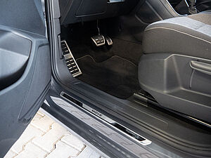 Volkswagen Touran Move 2,0 TDI DSG 33 navigation