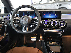 Mercedes-Benz CLA 45 AMG SB S 4M 9 navigation