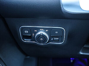 Mercedes-Benz GLB 200 AMG Line 28 navigation