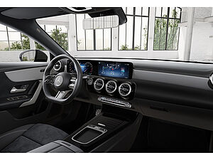 Mercedes-Benz CLA 180 Shooting Brake 4 navigation