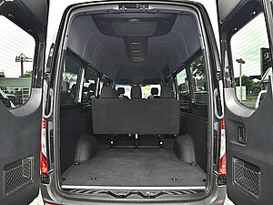 Mercedes-Benz Sprinter 317 CDI Tourer L3 29 navigation