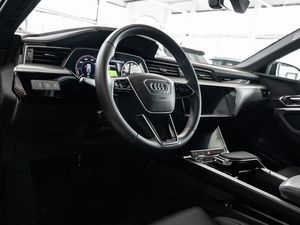 Audi e-tron Sportback S line 55 quattro 17 navigation