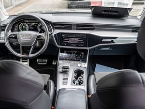Audi A6 Avant 55 TFSI e S line quattro 8 navigation