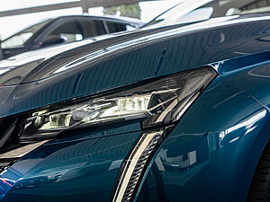 Peugeot 308 GT HYBRID 136 e-DSC6 28 navigation
