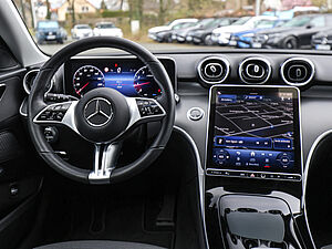 Mercedes-Benz C 180 T Avantgarde Advanced 9 navigation