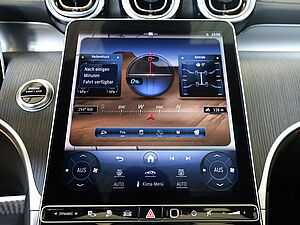 Mercedes-Benz GLC 300 e 4M AMG Sport Premium Plus 12 navigation