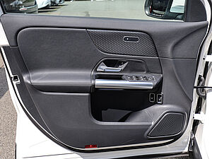 Mercedes-Benz GLA 250 e Progressive Advanced 30 navigation