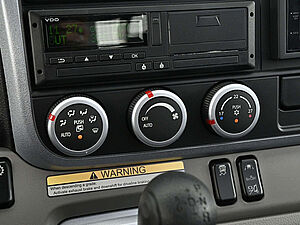 Mitsubishi Fuso Canter FUSO Canter 9C18 AMT 11 navigation