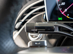 Mercedes-Benz E 200 4M AMG Sport Advanced Superscreen 17 navigation
