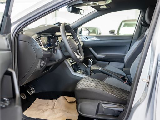 Volkswagen Taigo R-Line 1.0 TSI LED Navi Kamera Keyless 24