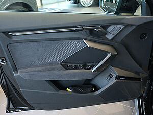 Audi RS3 Sportback 34 navigation